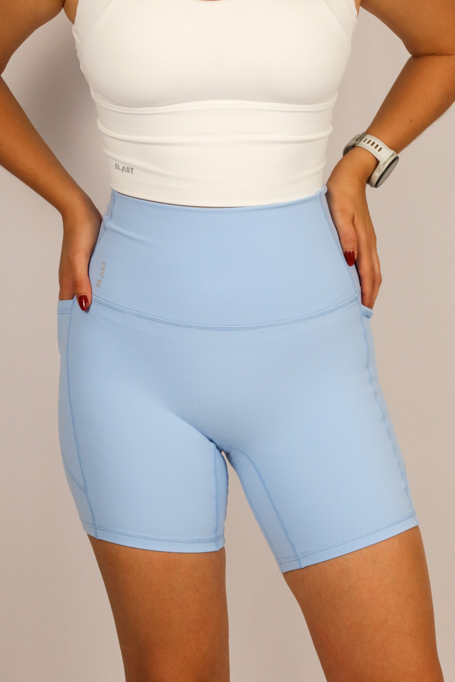 Pocket Mid Short Baby Blue