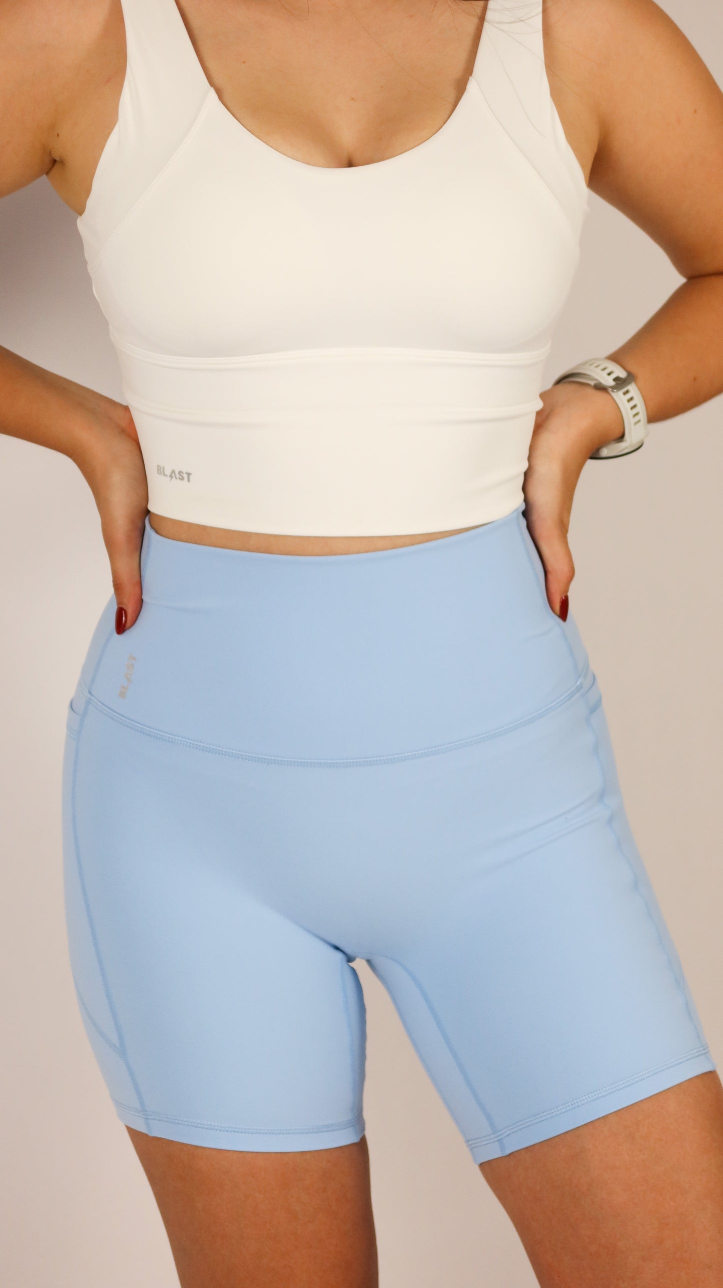 Pocket Mid Short Baby Blue