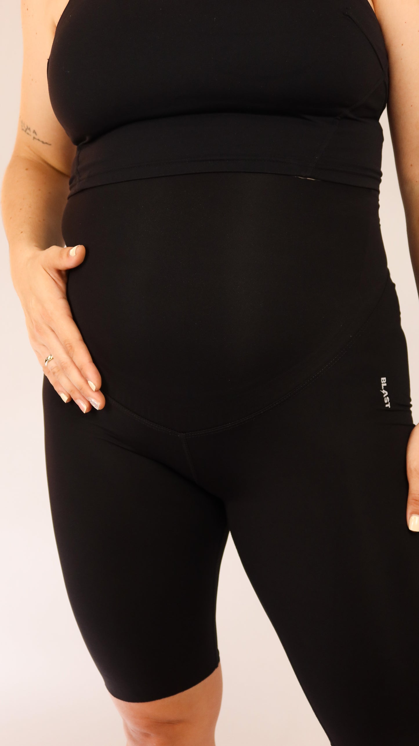 Maternity Biker Short Negro