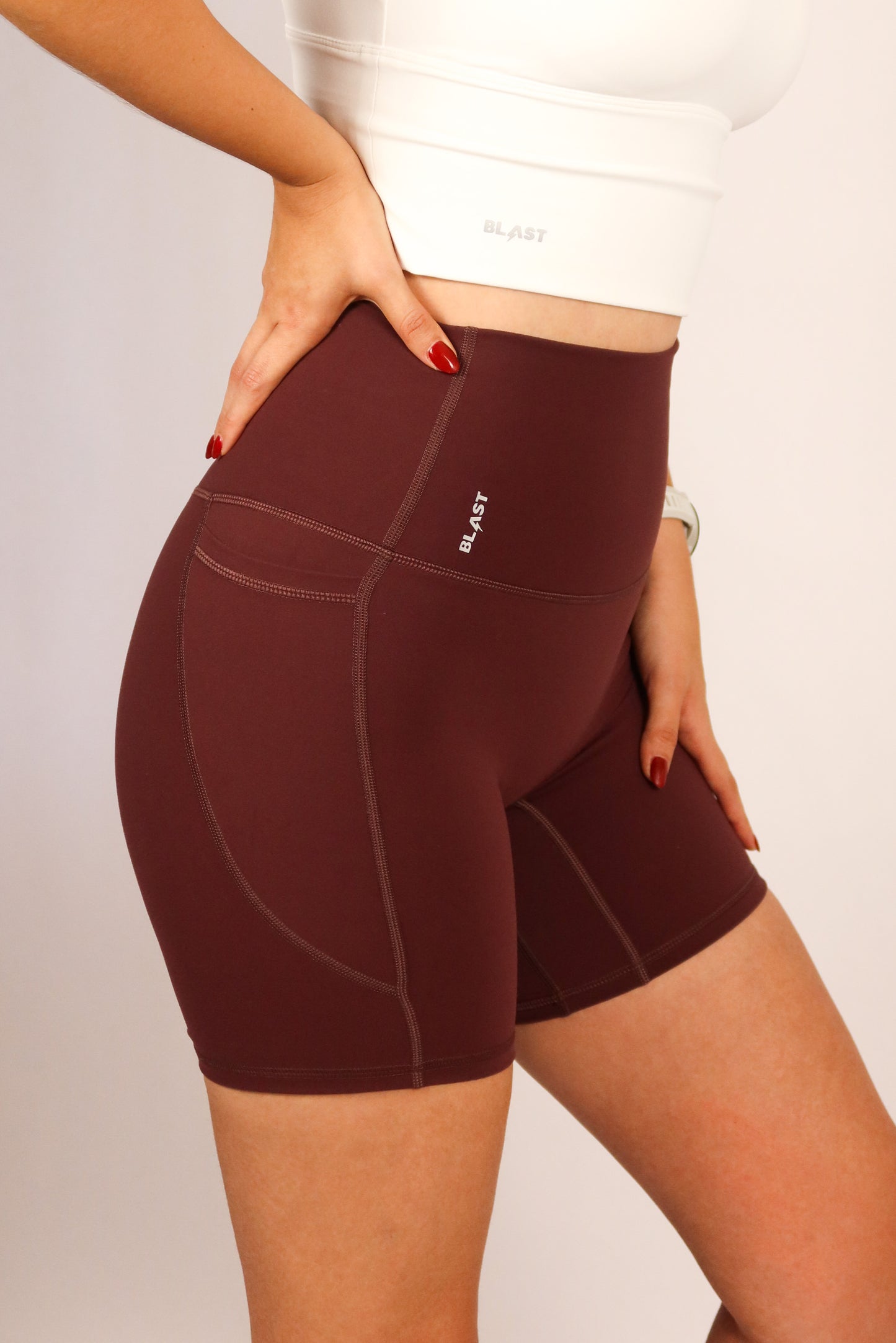 Pocket Mid Short Vino