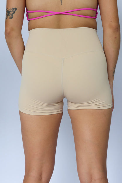 Booty Short Crema