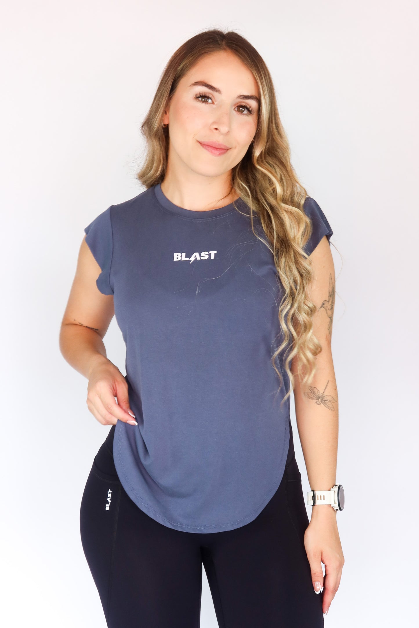 Gris Azulado - Flow Tee