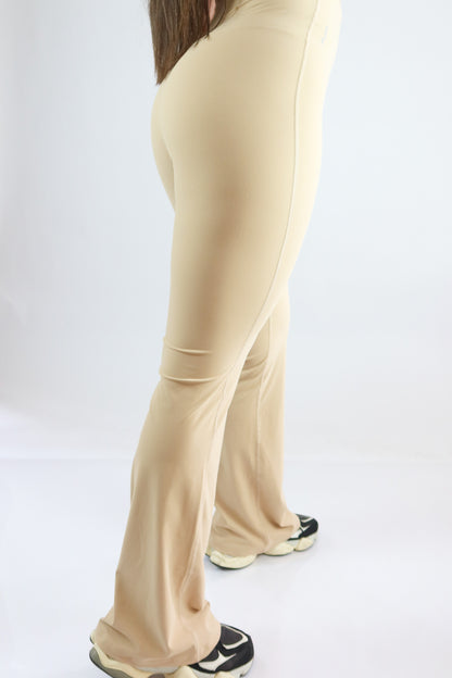 Flared Pant Crema
