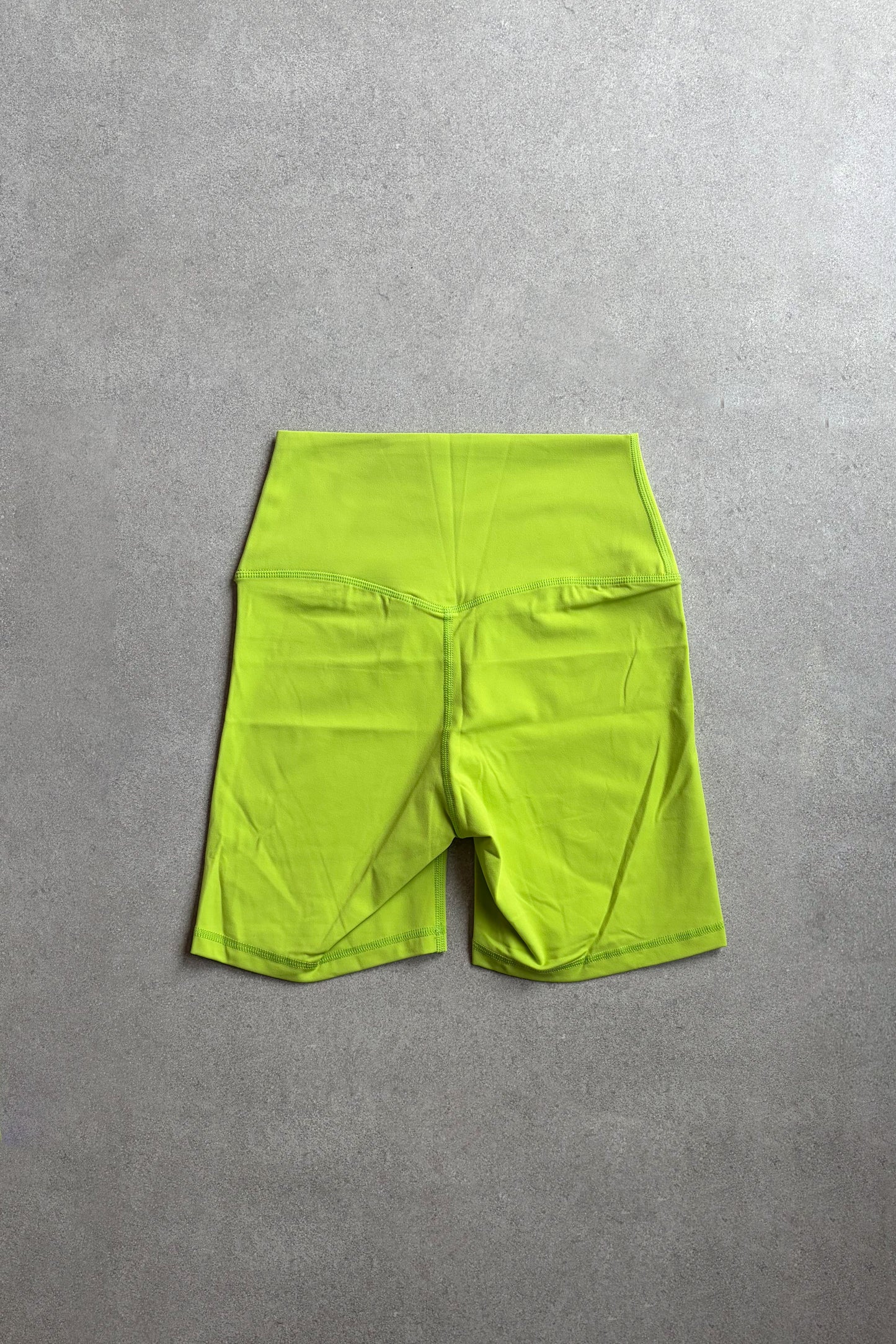 Mid Short Verde Lima