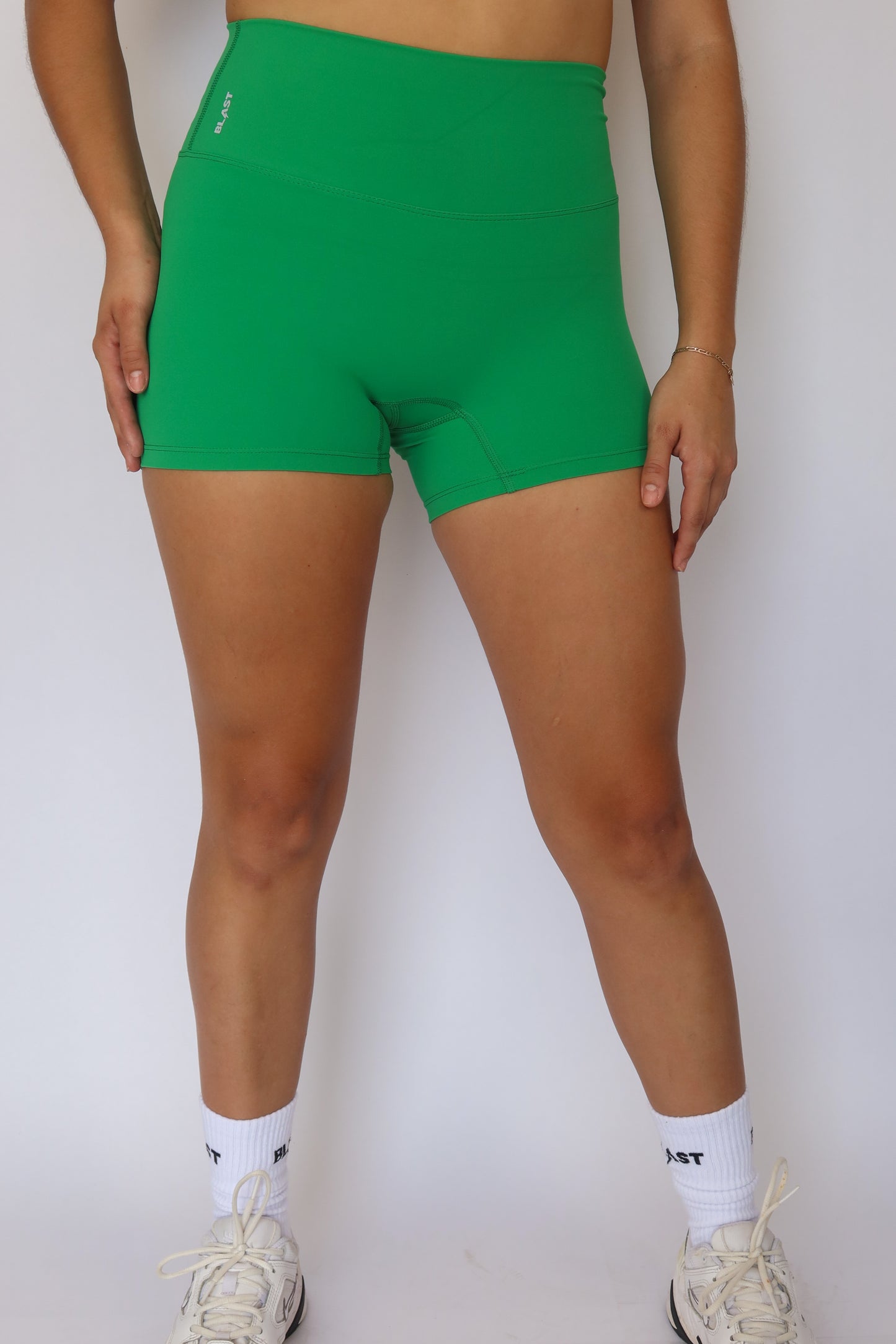 Booty Short Verde Neón