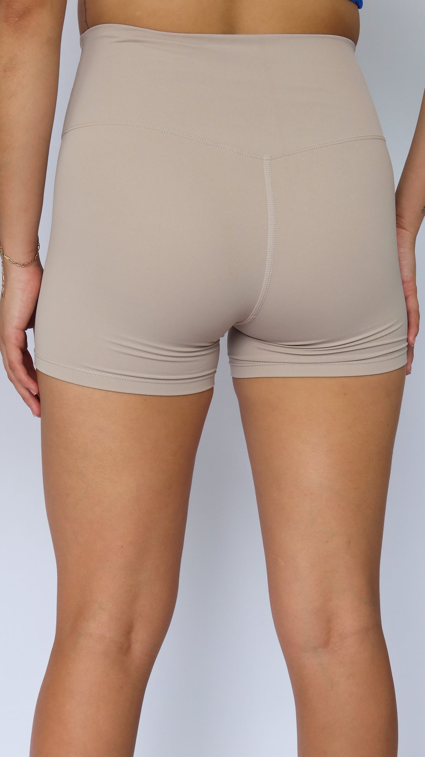 Booty Short Beige