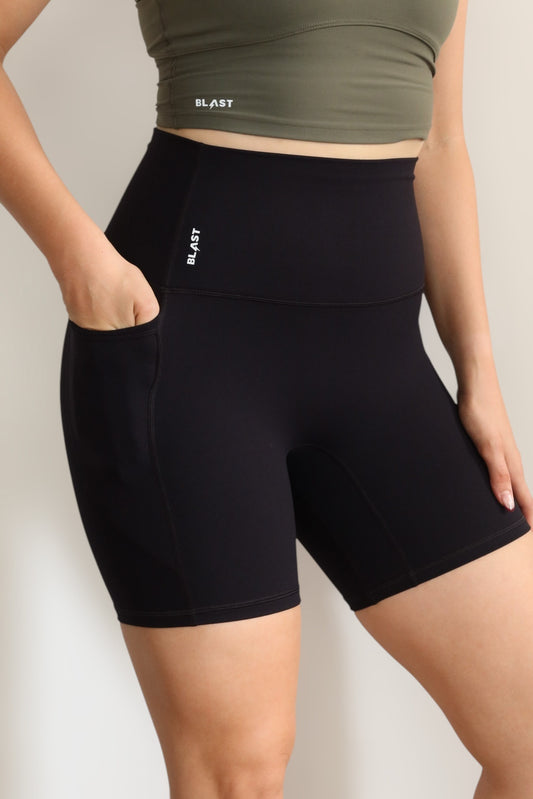 Pocket Mid Short Negro
